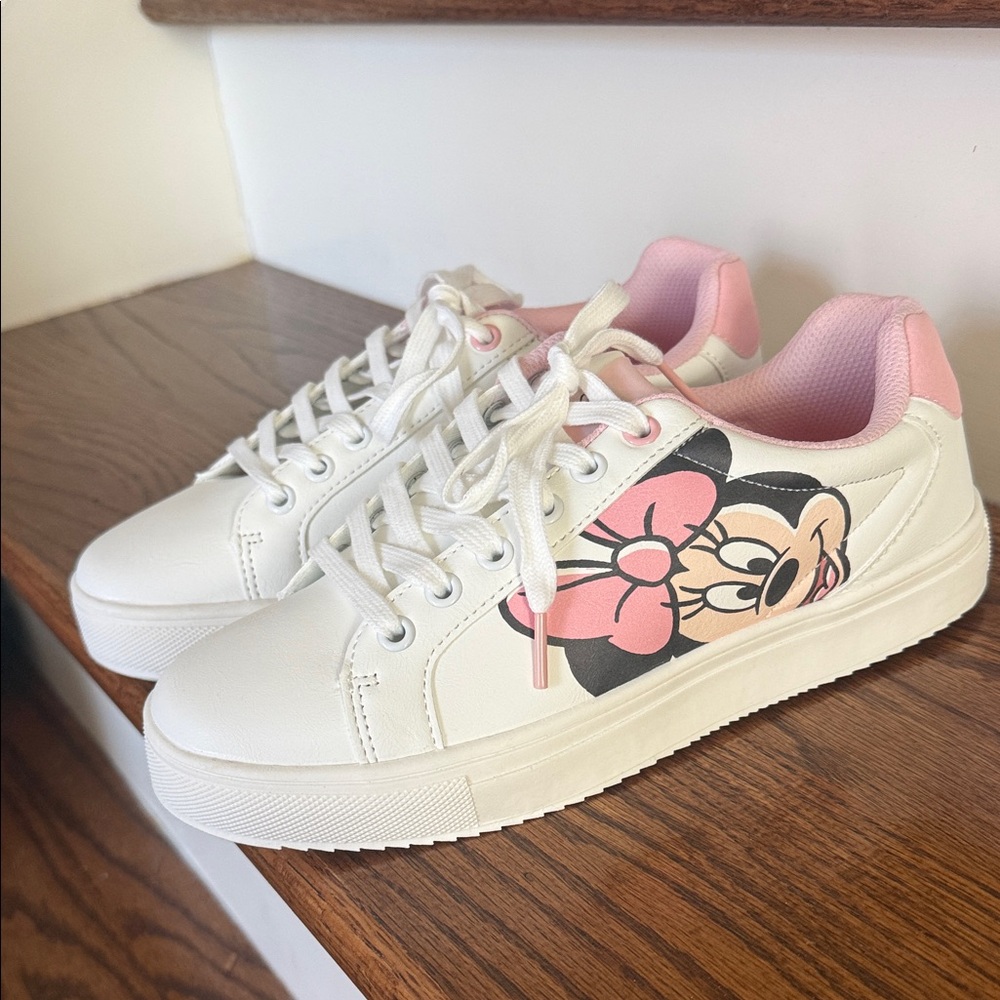 Disney Minnie Mouse White and Pink Sneakers - Picture 3 of 8